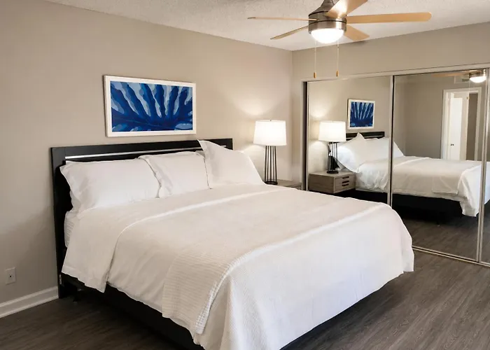 Apartment Haven 2br,2ba, Pool, Gym & King Bed
