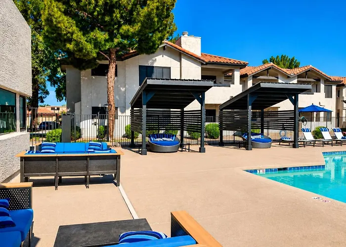 Haven 2br,2ba, Pool, Gym & King Bed Apartment