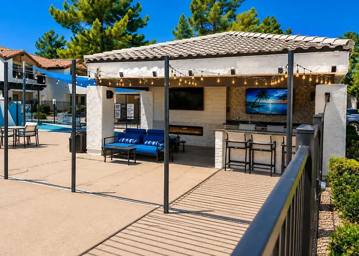 Haven 2br,2ba, Pool, Gym & King Bed